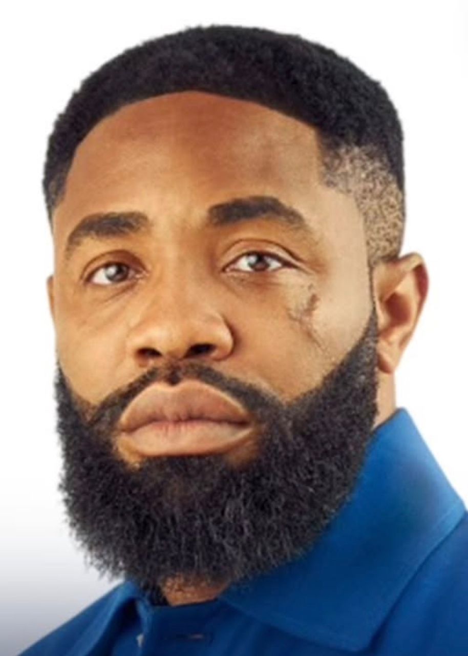 Comedian Arole berates parents who prefer going clubbing to praying for their children at midnight